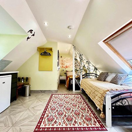Forest Studio Apartment Gated Parking On 2 Acres Garden Chislehurst Exterior foto